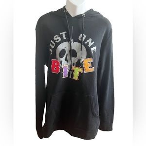 NWT Disney Villans Black Snow White‎ Evil Queen Hoodie S